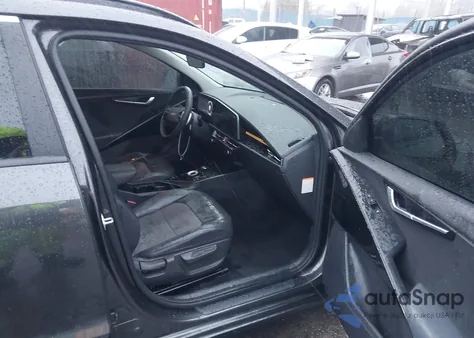 2024 Kia Niro Ev Wind from USA, damaged, VIN KNDCR3L12R5109424